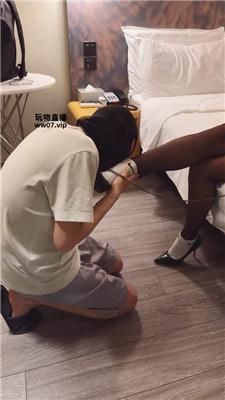 【奈奈女帝】脏白袜黑丝美腿羞辱 JS250509-53