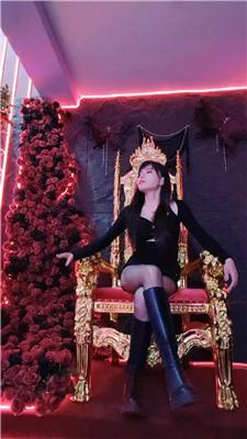 【伊晨】居高临下-高跟踩狗头 JS250510-5