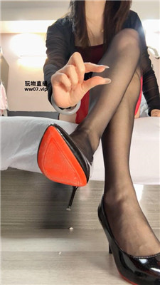 【兔兔酱】羞辱早些流    250515-26