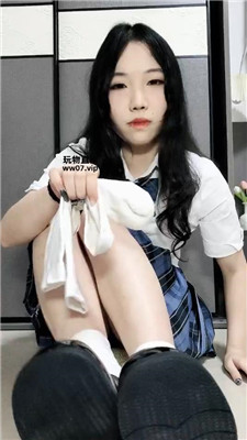 【兰亦】偷妹妹的棉袜被发现    250515-11