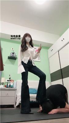 【一唯】bt女上司训化下属 bf53597