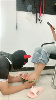 【五公主】脚丫踩踏喂西瓜 JS250528-1