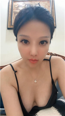 【无敌娘子】凑过来坐狗脸    250625-30