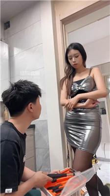 【凌晨】胯下羞辱-黑丝玩骚奴 bf55324