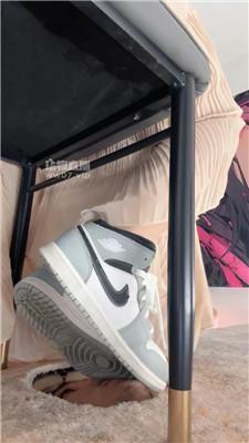 【芊芊】AJ鞋玉足毁容式踩脸 JS250708-32