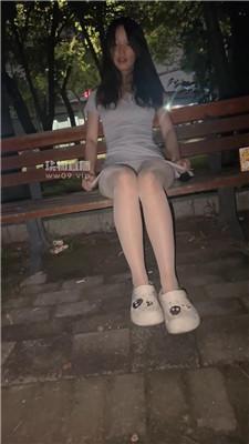 【训犬师】户外-母畜发骚求羞辱 JS250714-20