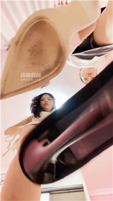 【灵韵】双主踩踏胯下视角【双视角】    250720-36