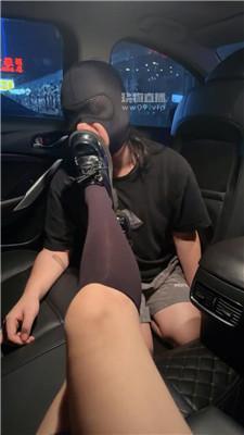 【素人挖掘机】皮鞋黑丝车内玩司机 JS250725-18