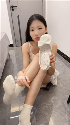 【困困】羞辱贱骚母狗    250906-9