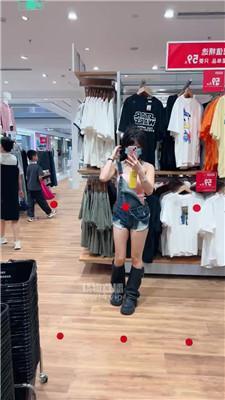 【爱可】商场片-母狗脱敏训练 JS250913-22