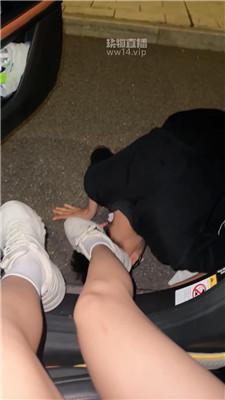 【小7s】户外公开处刑骚贱奴 bf57474