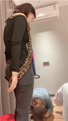 【甜味药丸】脚踩喂食下贱母狗 JS251025-7