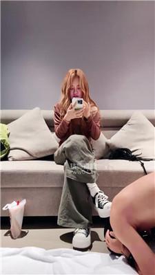 【韩涵】鞭打抽耳光-白袜闻舔 JS251031-31