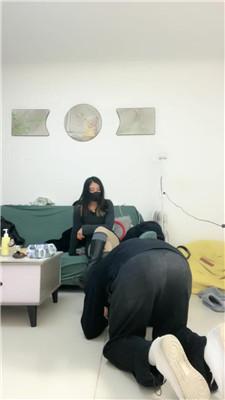 【露可大大】双S-鞭打强迫舔脏鞋 JS251127-14