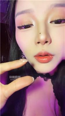 【奈诗】凶炸口水盯S    251202-37