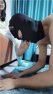 【凌薇大小姐】御姐女神强迫吃脚 JS251210-13