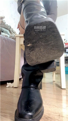 【咬猫】你妈全家暴毙死了    251210-22