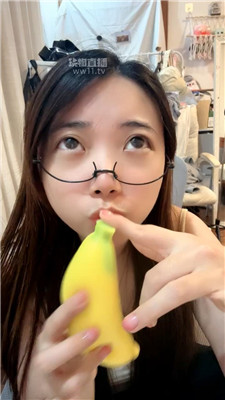 【萱子】阿黑颜口水盯    251217-36