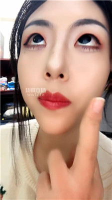 【嘉一】白眼盯裸足炸    251228-11