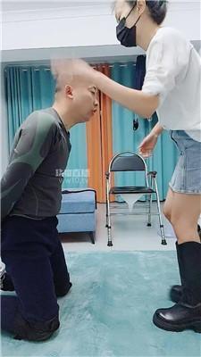 【冷魅女主】长靴踩狗头-洗脚水窒息 JS260108-40