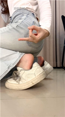 【兔牙】绿帽牛仔臀炸    260120-30